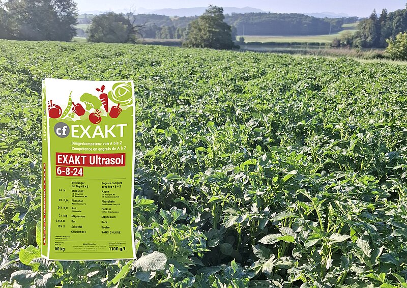 Sack Ultrasol in Kartoffelfeld